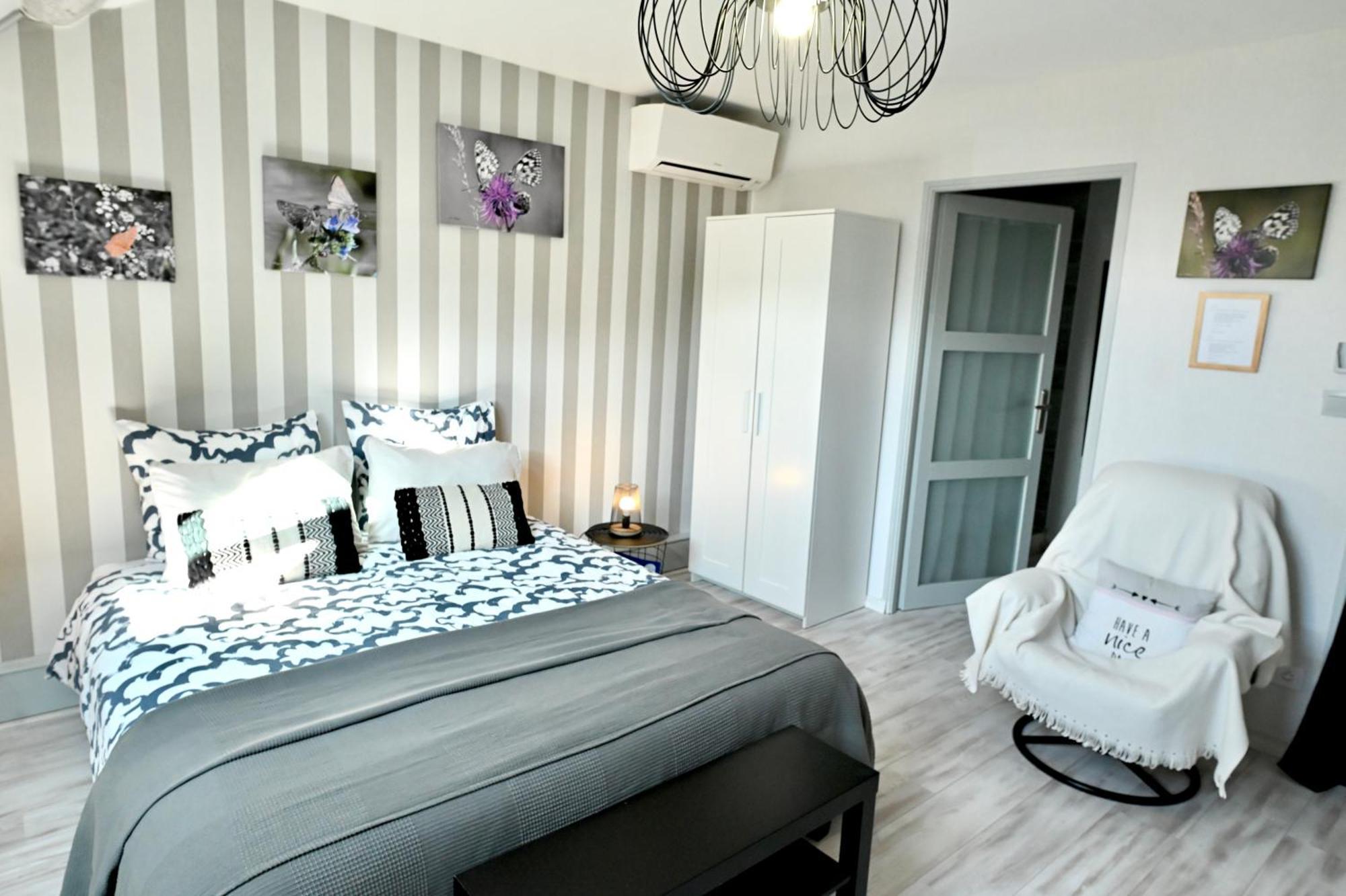 Les Nympheas 52 Bed & Breakfast